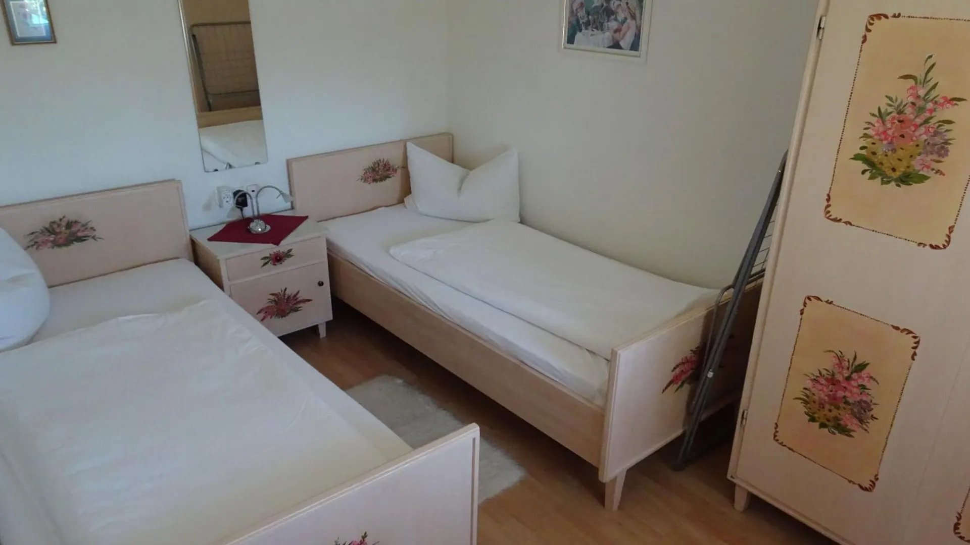 Kleines Ferienhaus Mit Garten Und Grill In Garitz Bad Kissingen 0*,  Niemcy